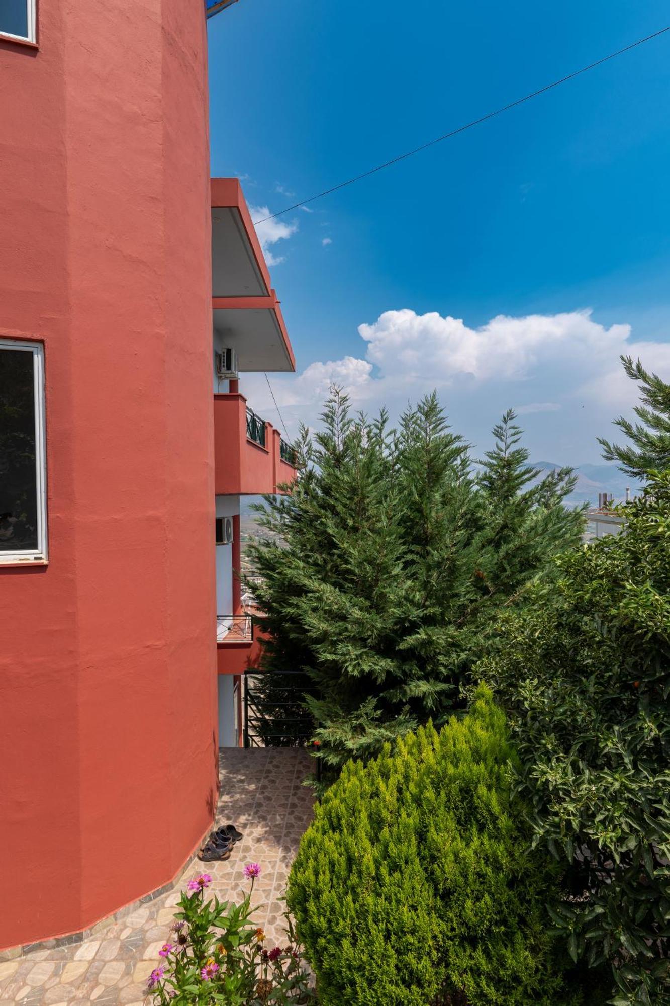 Apartment Flamuri
