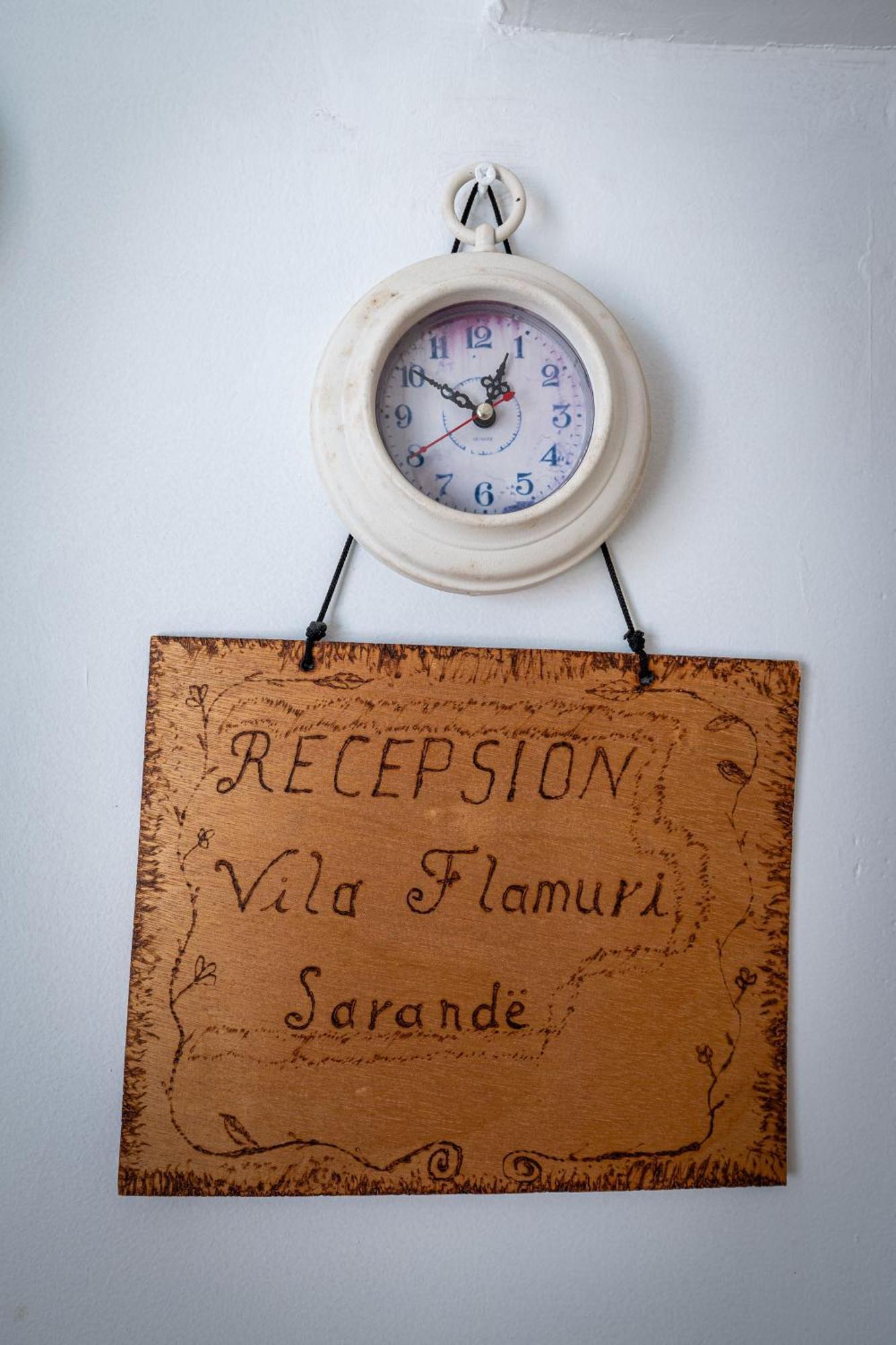 Apartment Flamuri *